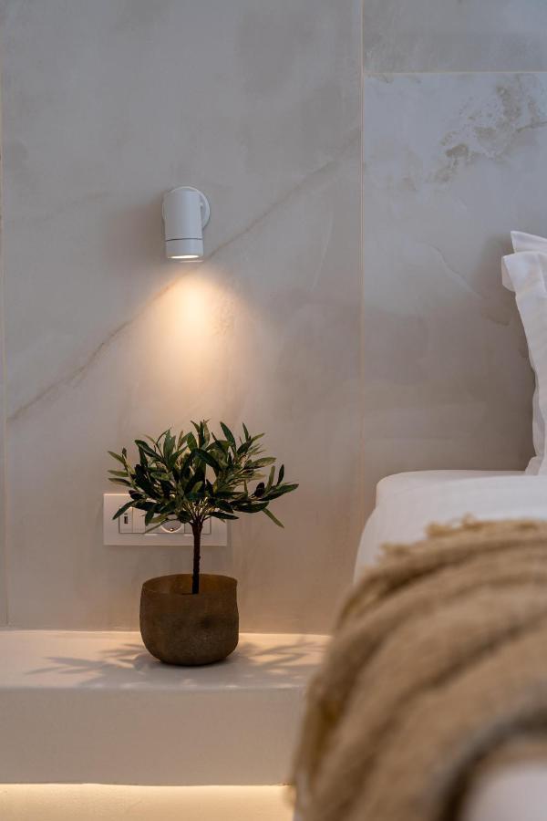 Cycladic Suites & Spa サントリーニ エクステリア 写真