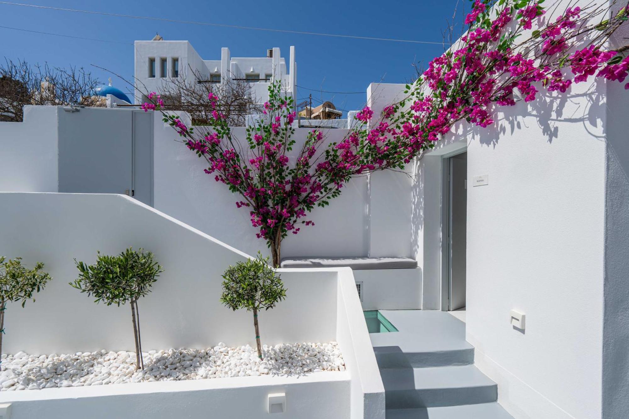 Cycladic Suites & Spa サントリーニ エクステリア 写真