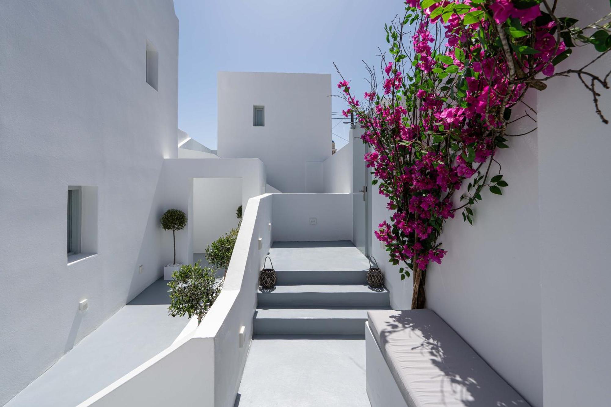 Cycladic Suites & Spa サントリーニ エクステリア 写真