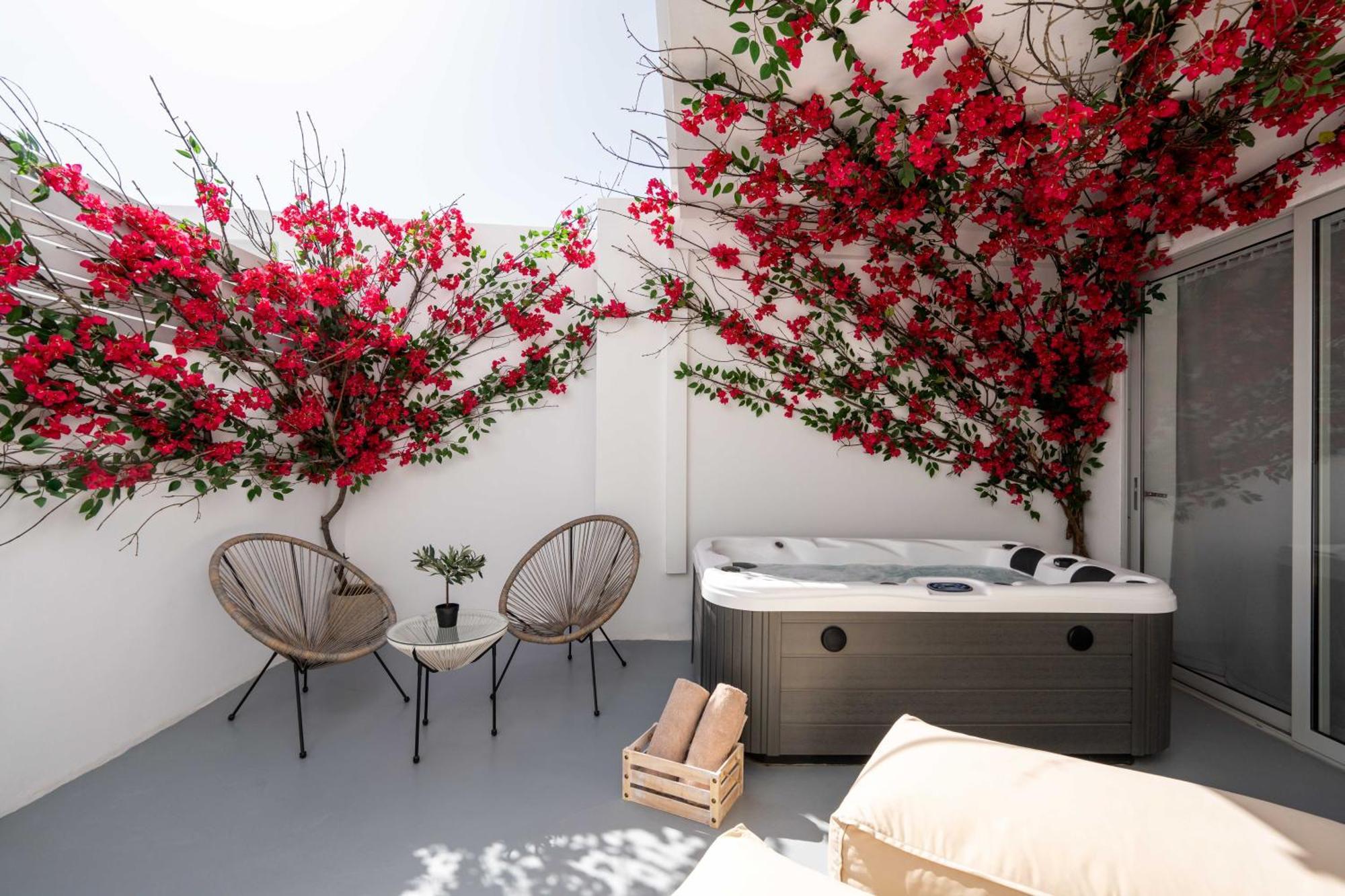 Cycladic Suites & Spa サントリーニ エクステリア 写真